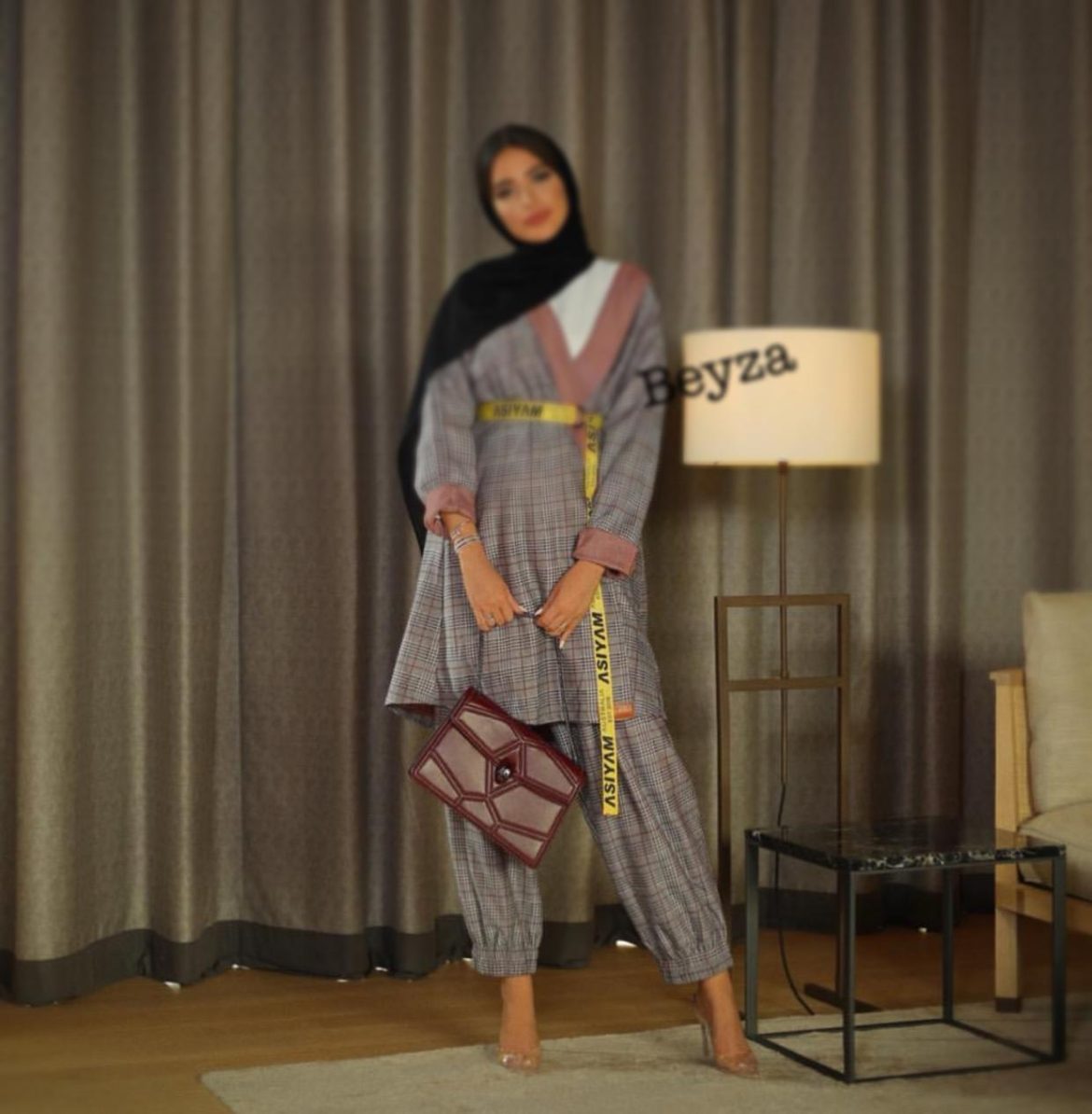 Anadolu Yakası Otele Gelen Çağdaş Tesettürlü Escort Beyza